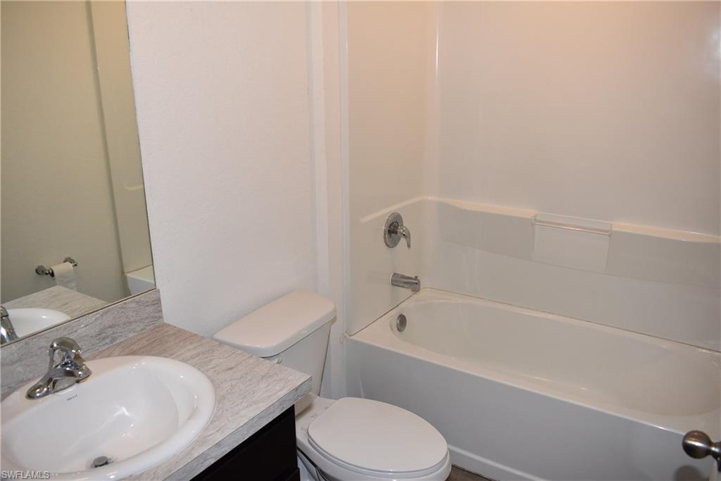 NORTH PORT - Residential Lease
