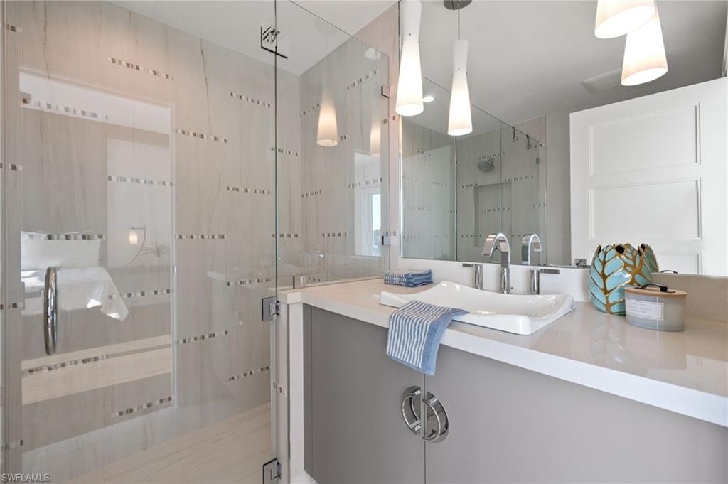 ROYAL HARBOR - Residential