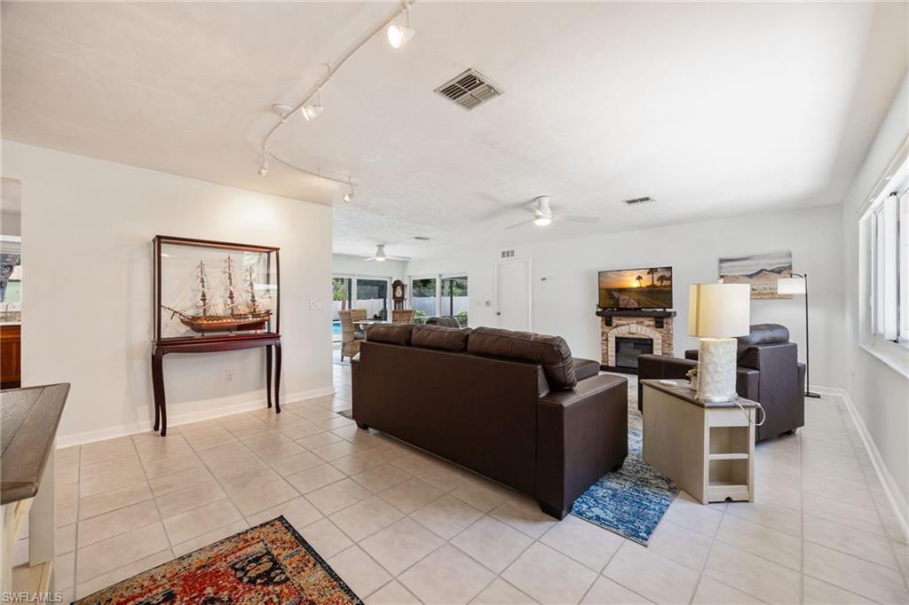 NORTH FORT MYERS - Residential