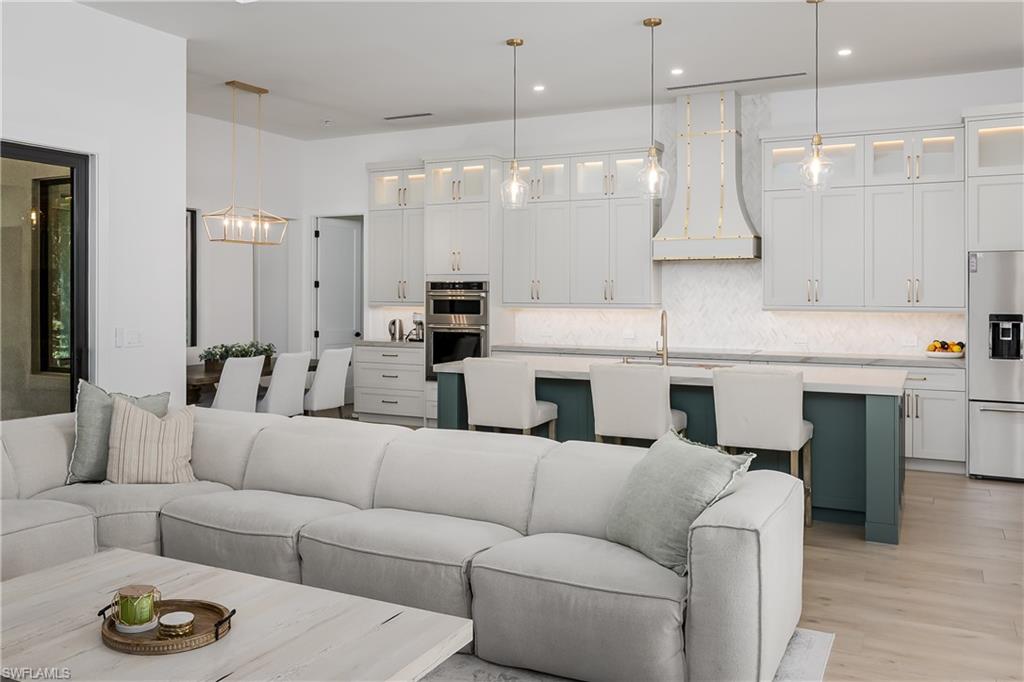 GOLDEN GATE ESTATES - Residential