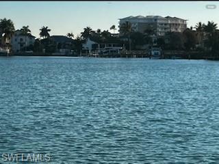 ISLES OF CAPRI - Land