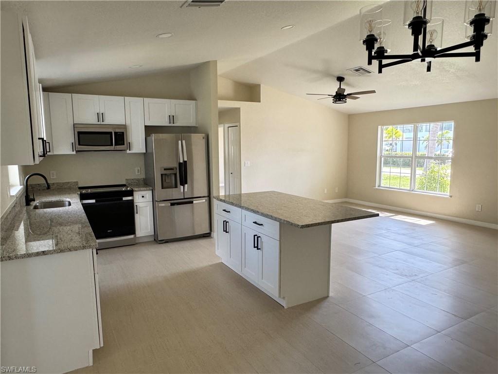 CAPE CORAL - Residential Lease