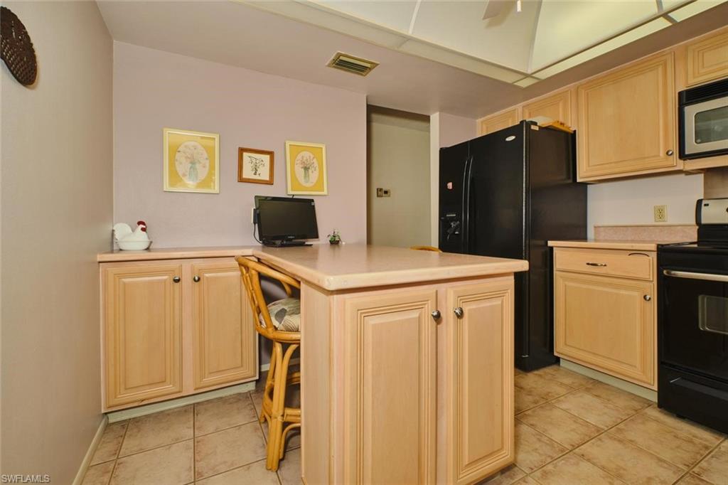 SEVEN LAKES - Residential