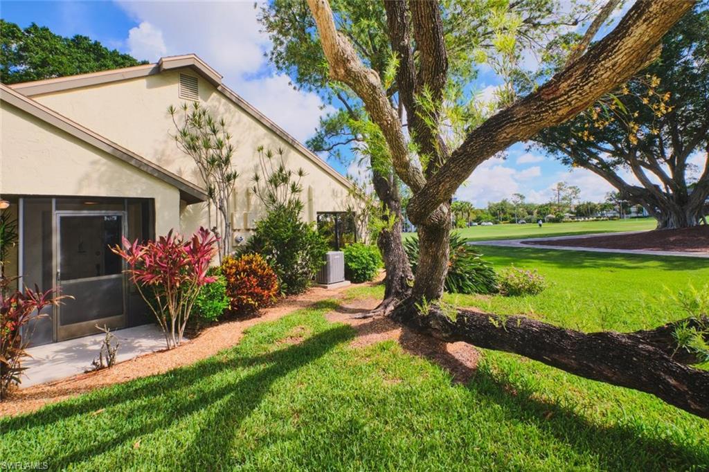 SEVEN LAKES - Residential