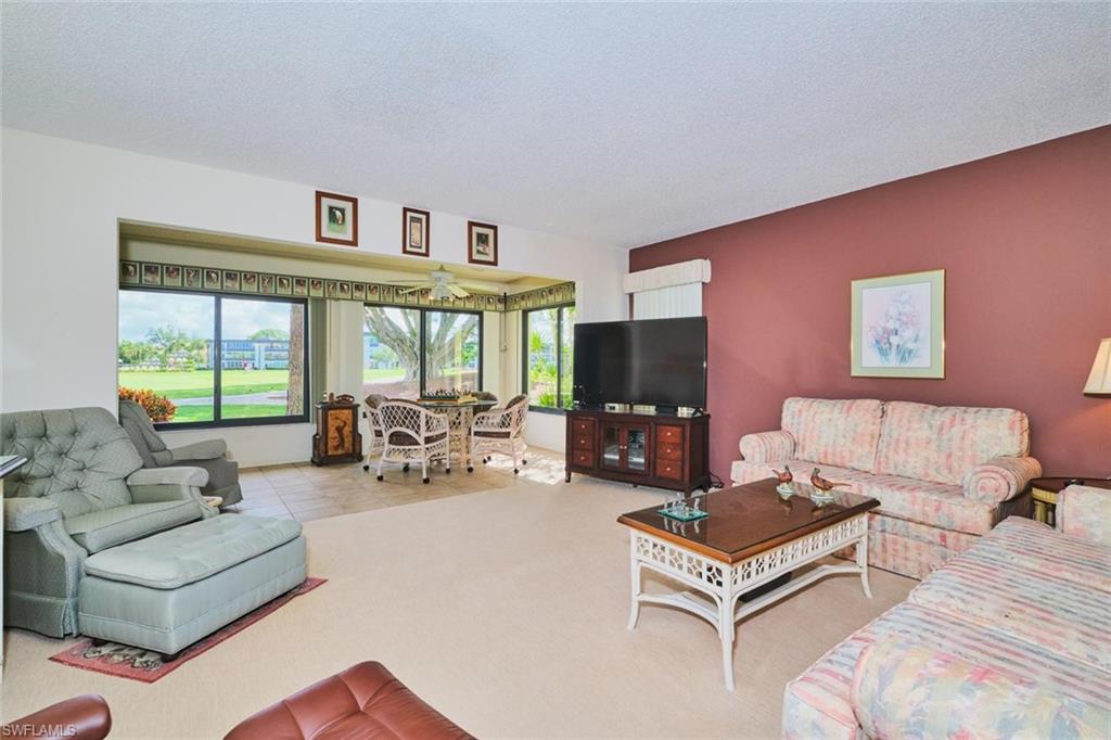 SEVEN LAKES - Residential