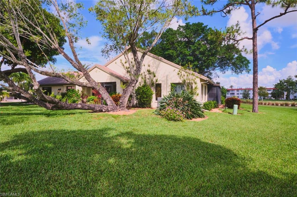 SEVEN LAKES - Residential