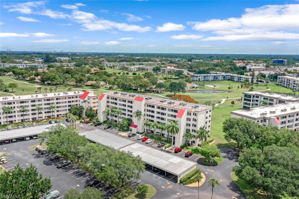 SEVEN LAKES - Residential