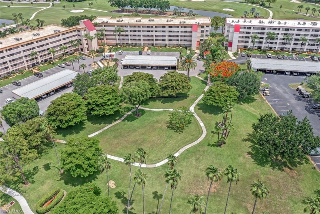SEVEN LAKES - Residential