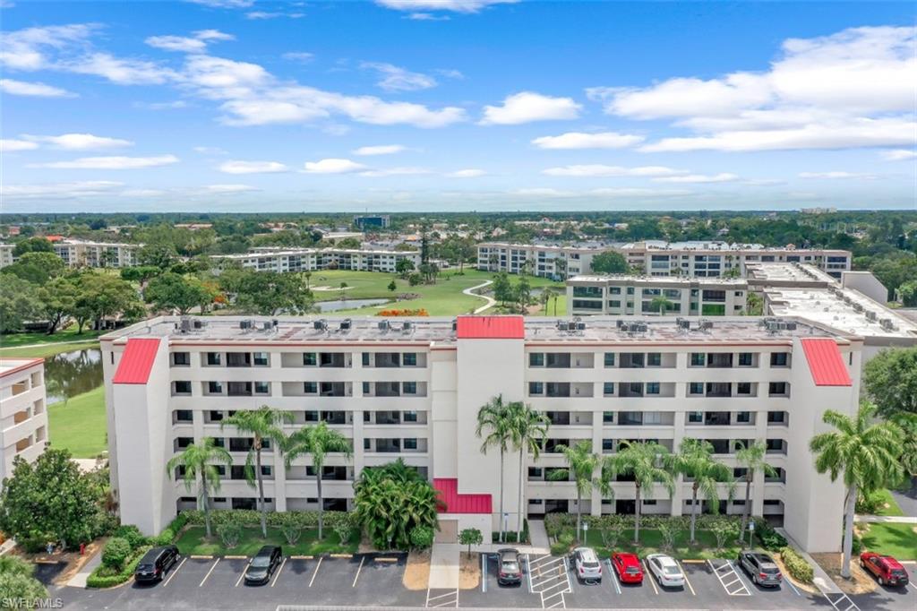 SEVEN LAKES - Residential