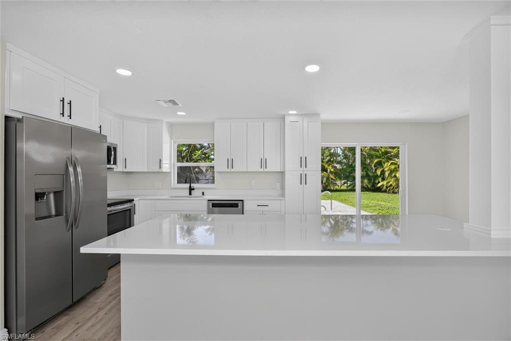 CYPRESS LAKE ESTATES - Residential