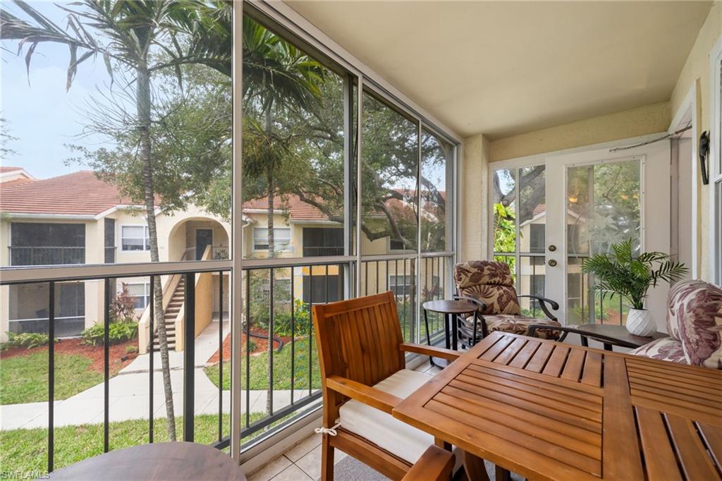 VENETIAN PALMS - Residential
