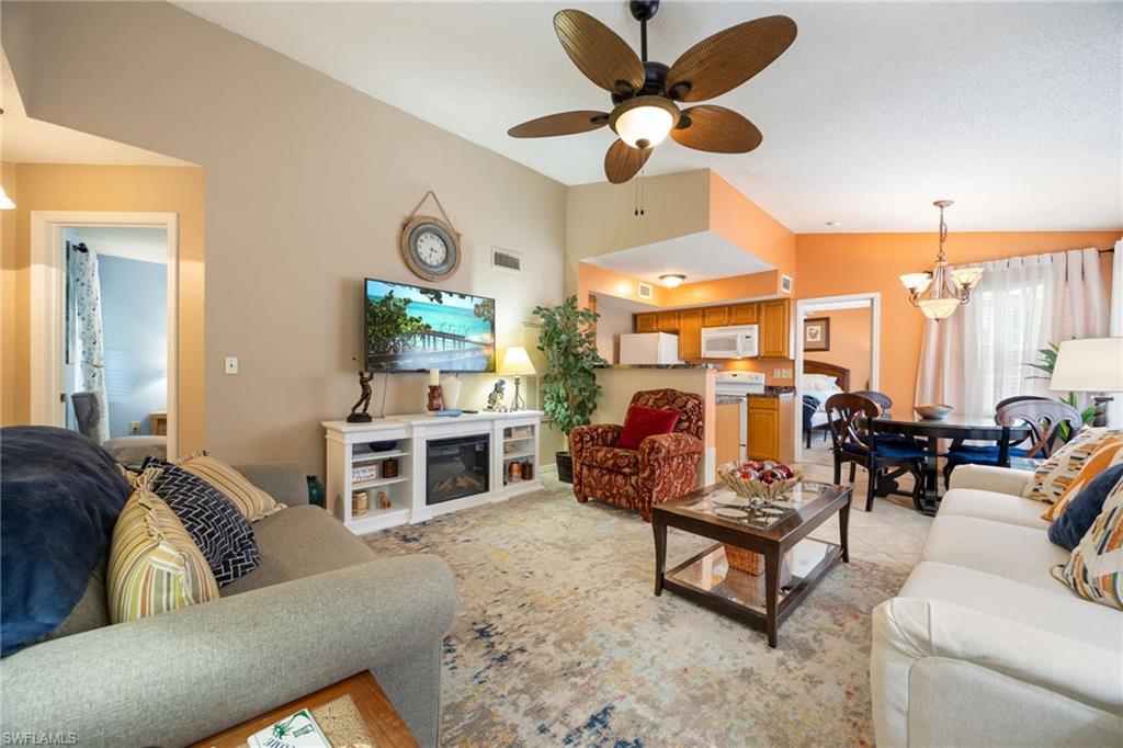 VENETIAN PALMS - Residential