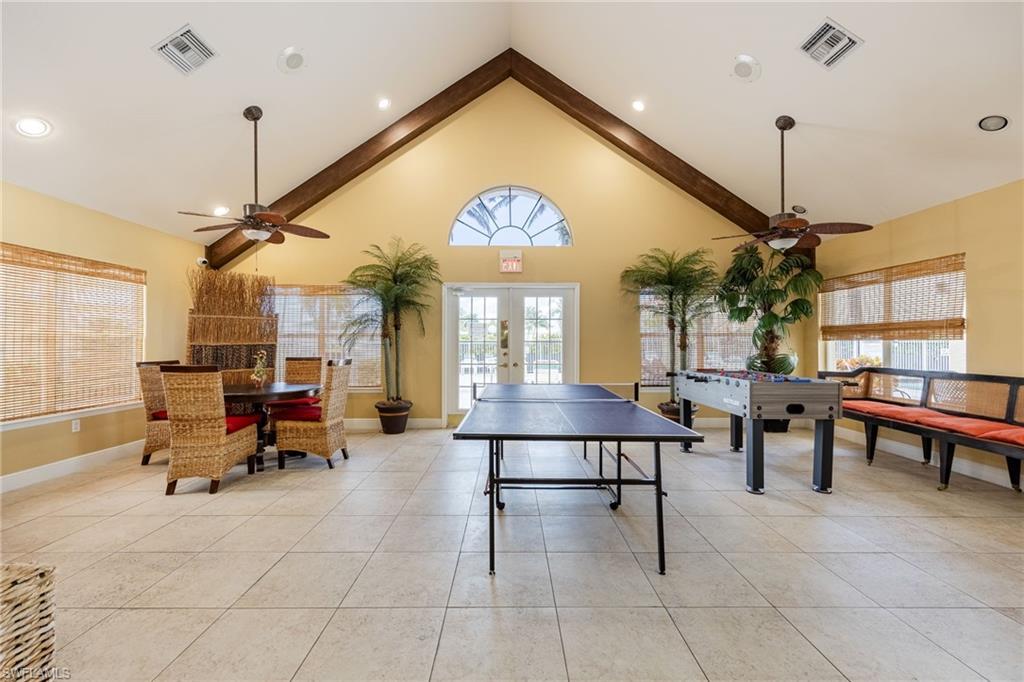 VENETIAN PALMS - Residential