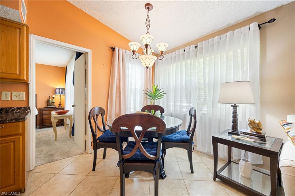 VENETIAN PALMS - Residential