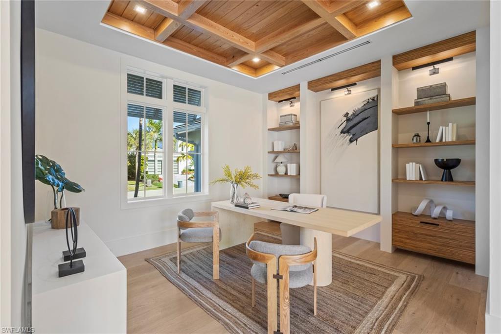 AQUALANE SHORES - Residential