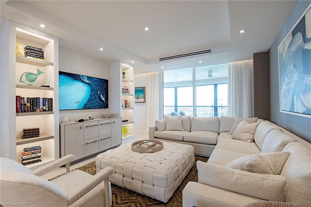 REMINGTON AT BAY COLONY - Residential