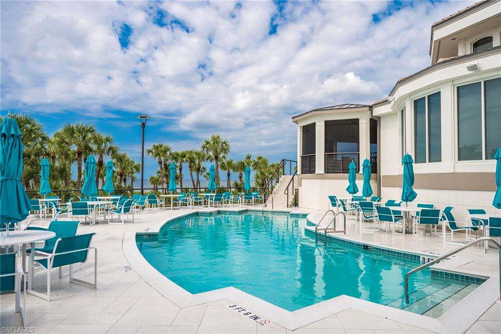ESTATES AT BAY COLONY GOLF CLUB - Residential