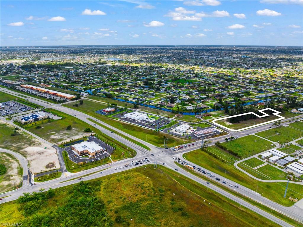 CAPE CORAL - Land