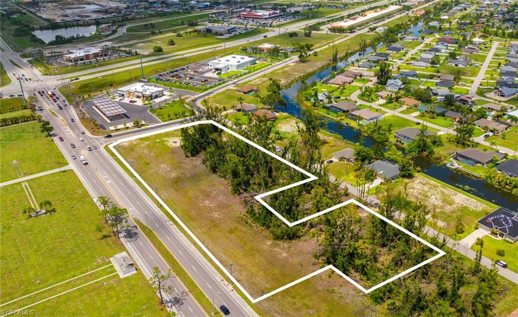 CAPE CORAL - Land