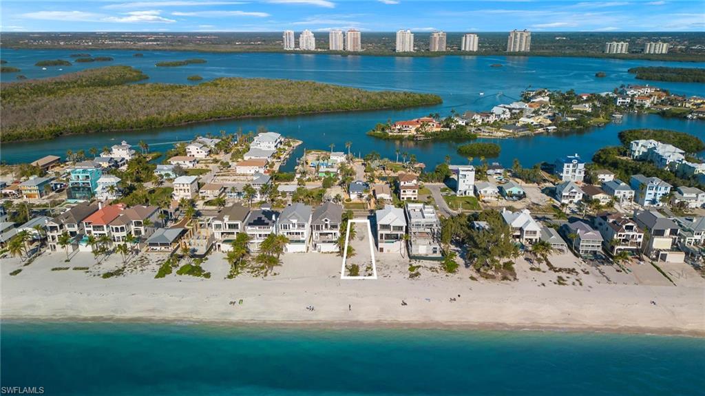 BONITA BEACH - Land