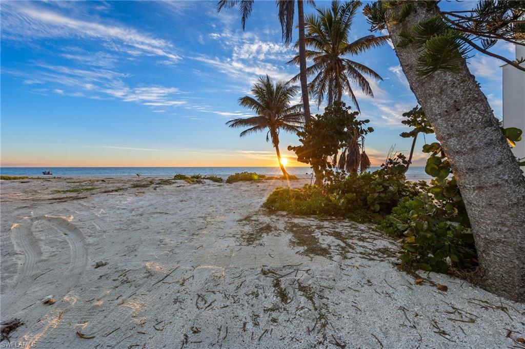 BONITA BEACH - Land