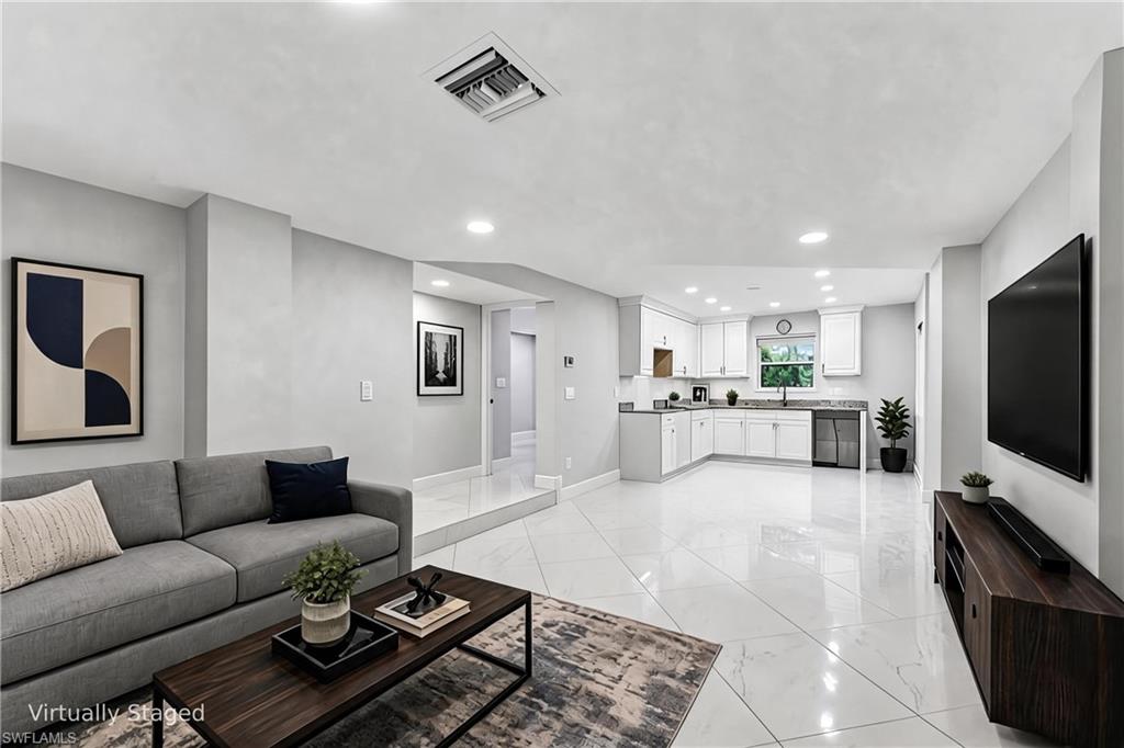 GOLDEN GATE ESTATES - Residential