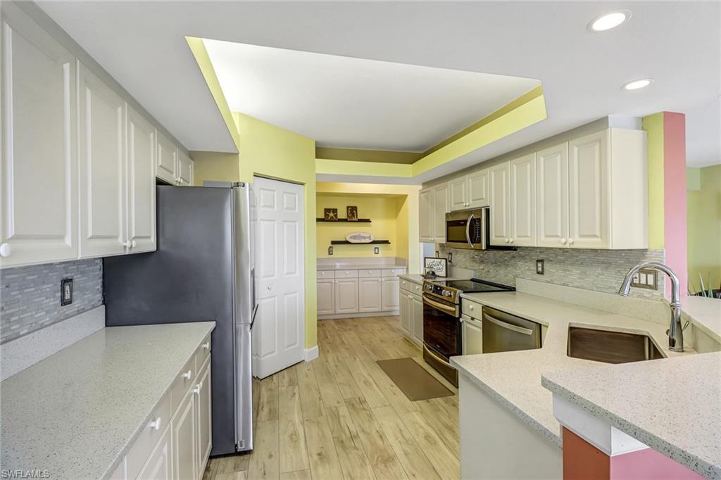 LIGHTHOUSE BAY - Residential