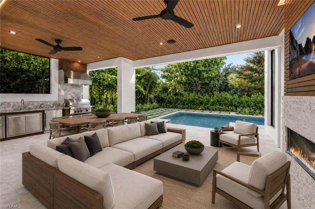 LAKE PARK - Residential