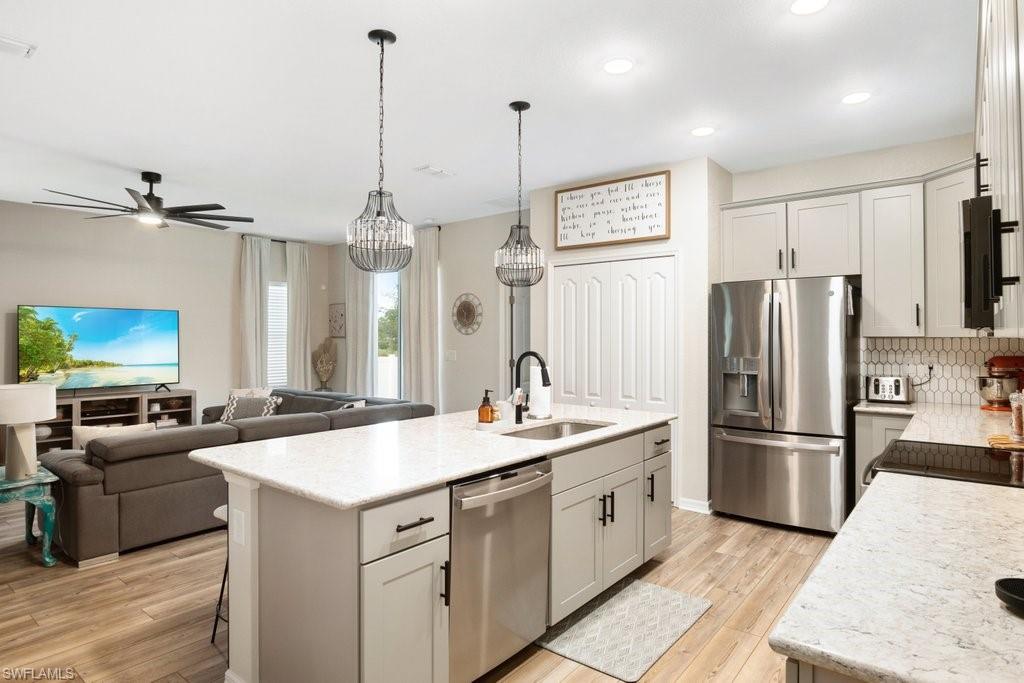 GOLDEN GATE ESTATES - Residential