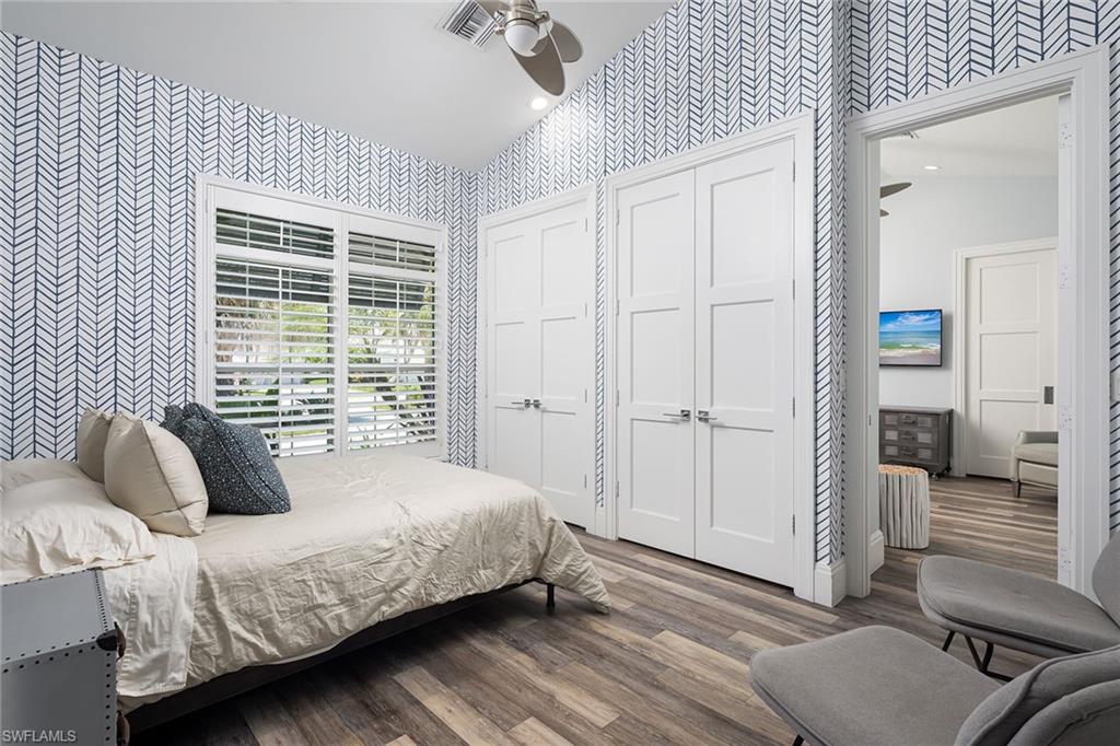 MONTEREY - Residential