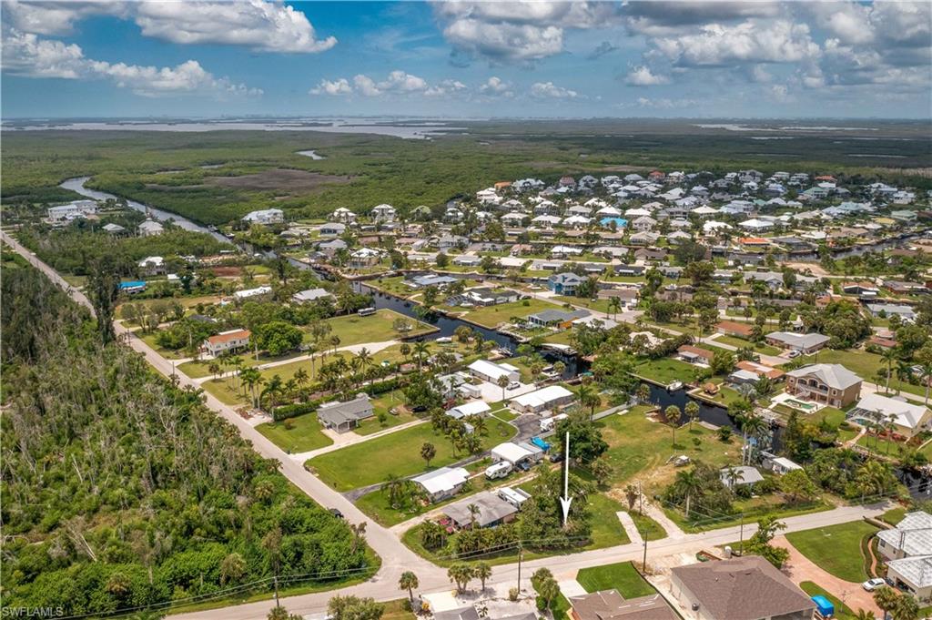 ACREAGE - Land