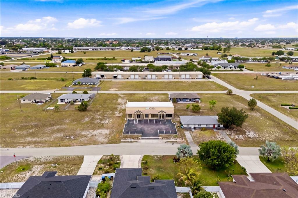 CAPE CORAL - Land