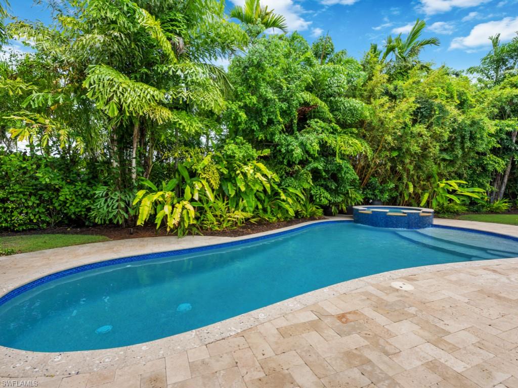 MOORINGS - Residential