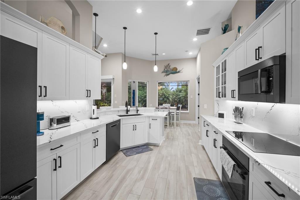 MUSTANG ISLAND - Residential