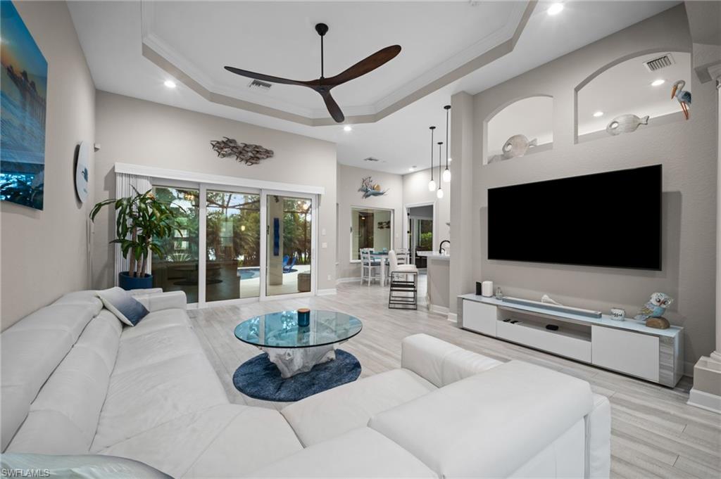 MUSTANG ISLAND - Residential