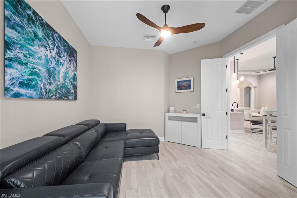 MUSTANG ISLAND - Residential