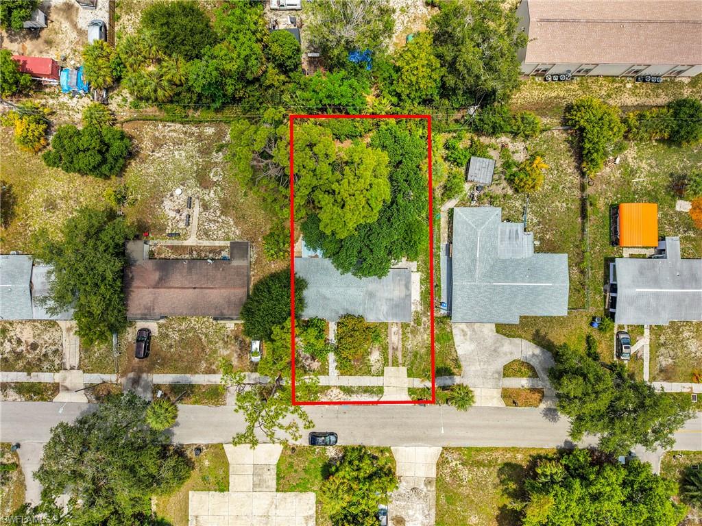 Remodeled Home | 2019 Roof | Modern Kitchen & Bath | No Carpet | Fort Myers
Turnkey investment opportunity located at 2351 Dora St, Fort Myers, FL 33901. This single-family home features a newer roof installed in 2019 and has been recently remodeled, offering a clean and updated interior that is ready for immediate occupancy or rental use.
Interior improvements include a modern kitchen and updated bathroom with contemporary finishes. The home features durable tile flooring throughout with no carpet, minimizing maintenance and long-term upkeep costs.
This property is well-suited for investors seeking a low-maintenance rental or long-term hold in the Fort Myers market. Strong potential for consistent rental demand due to location, condition, and layout.
Conveniently located near schools, shopping, dining, and major commuter routes, making it attractive for tenants and owner-occupants alike.
Move-in ready and positioned for immediate income potential.