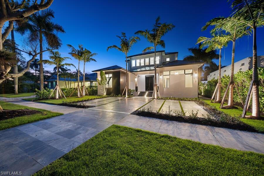LAKE PARK - Residential