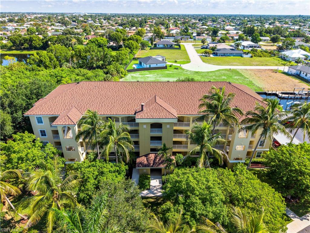 ISLAND COVE OF CAPE CORAL - Residential