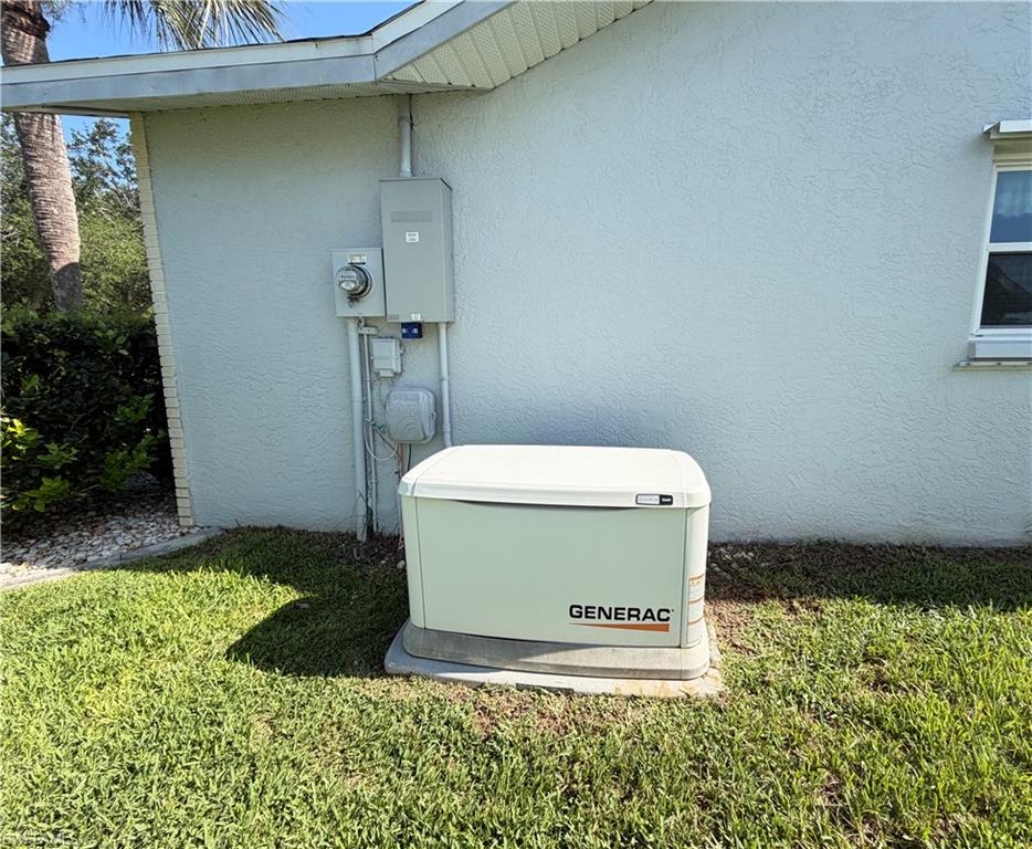 SABAL SPRINGS GOLF AND RACQUET CLUB - Residential