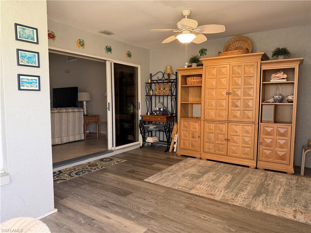 SABAL SPRINGS GOLF AND RACQUET CLUB - Residential
