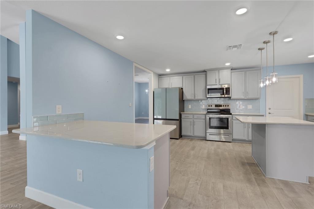 DEEP CREEK - Residential Lease