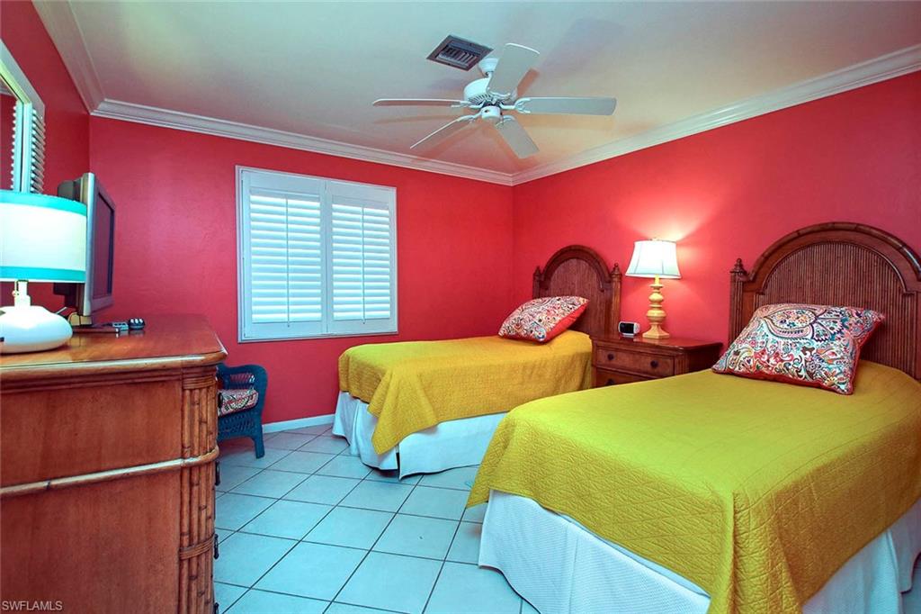 SANDDOLLAR CONDO - Residential