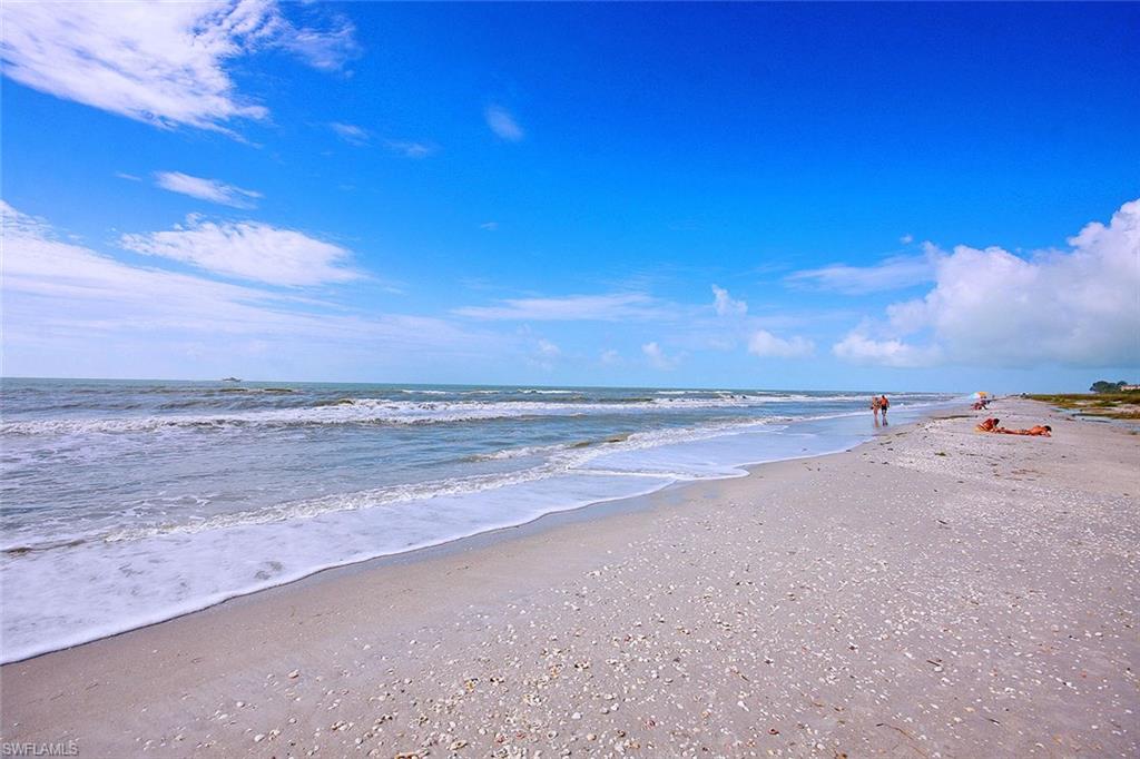 SANDDOLLAR CONDO - Residential