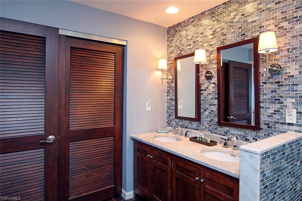 SANDDOLLAR CONDO - Residential