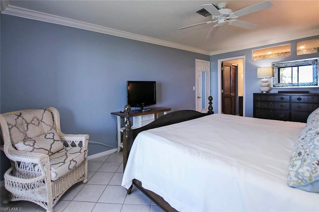 SANDDOLLAR CONDO - Residential