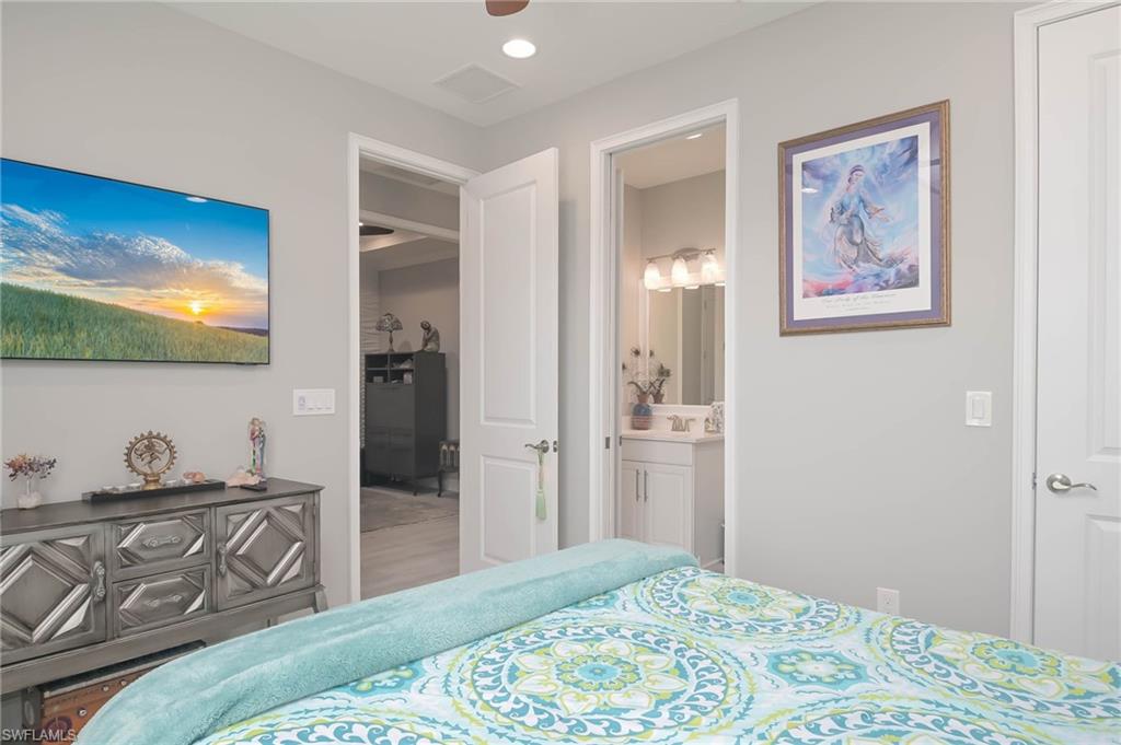 ESPLANADE AT HACIENDA LAKES - Residential Lease