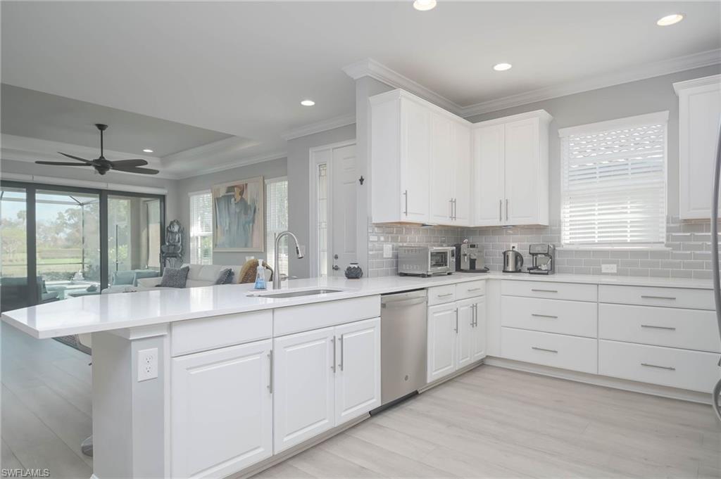 ESPLANADE AT HACIENDA LAKES - Residential Lease