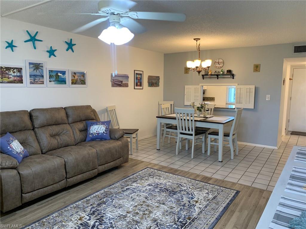 SEVEN LAKES - Residential Lease