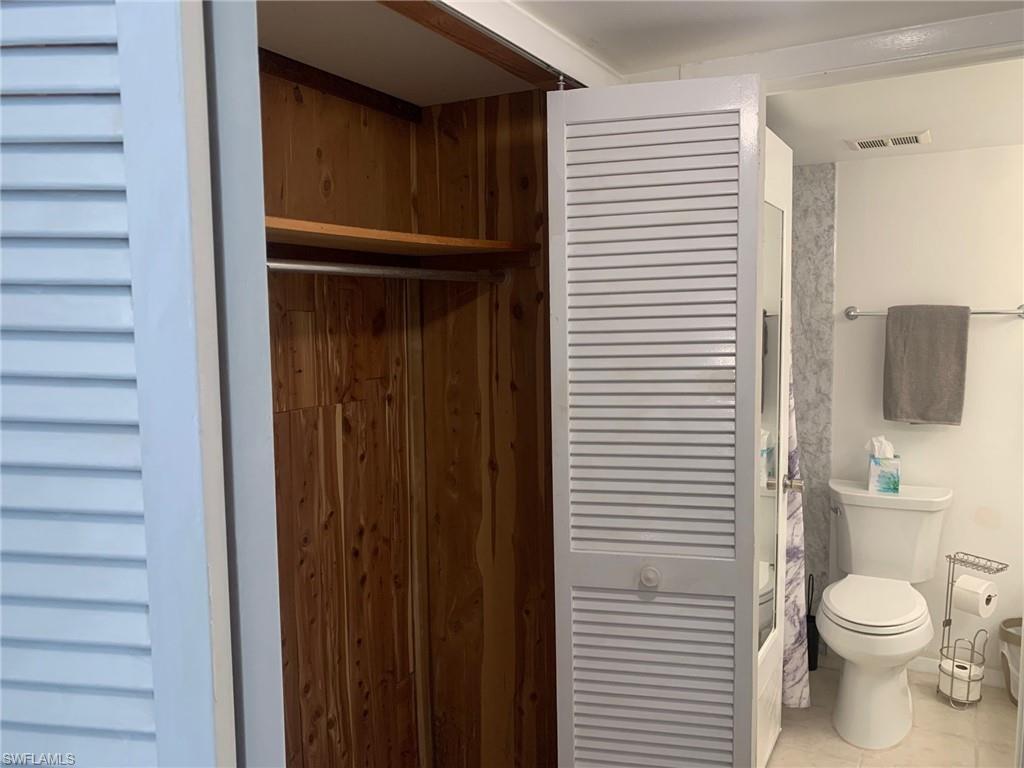 SEVEN LAKES - Residential Lease